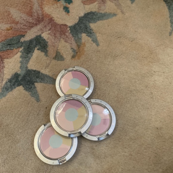 PRESTIGE Eye Shadow Quads EK-08 SEA - Picture 4 of 4